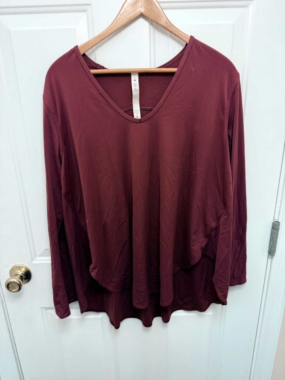 Lululemon Nulu Relaxed-Fit Yoga Long Sleeve Shirt in Burgundy/Rust Size 6